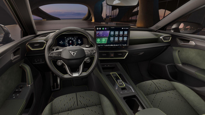 CUPRA Leon SP Tribe 1.5 eTSI 150k DSG na operativní leasing