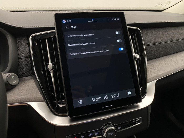 Volvo XC90 B5 AWD AUT DARK PLUS 7míst na operativní leasing