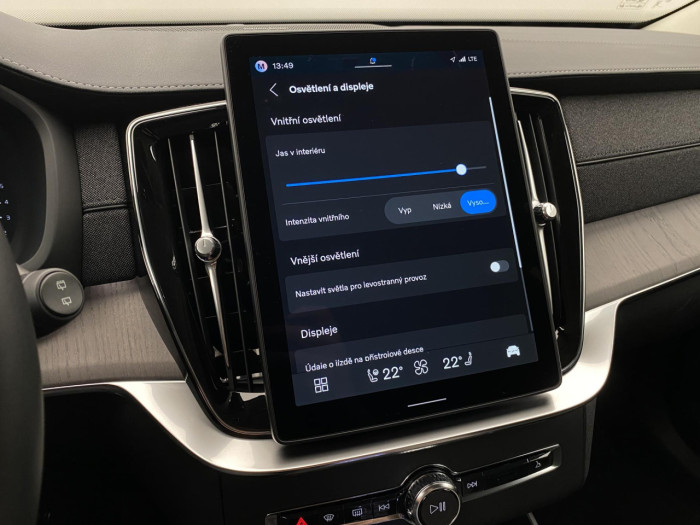 Volvo XC90 B5 AWD AUT DARK PLUS 7míst na operativní leasing