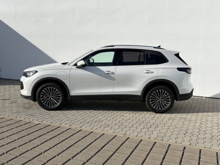 Volkswagen Tiguan People eHybrid 6DSG 1,5TSi / 110kW na operativní leasing