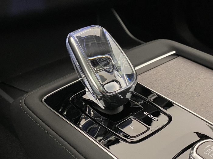 Volvo XC90 B5 AWD AUT DARK PLUS 7míst na operativní leasing
