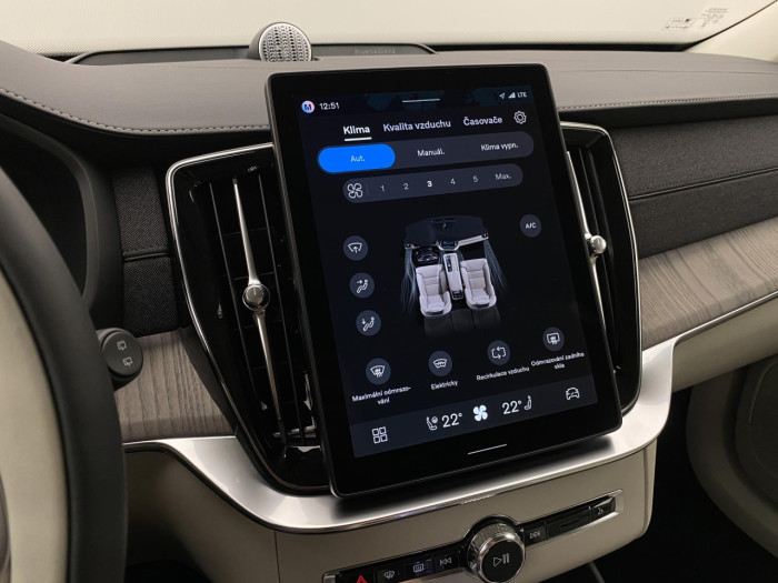 Volvo XC90 B5 AWD AUT BRIGHT PLUS 7míst na operativní leasing
