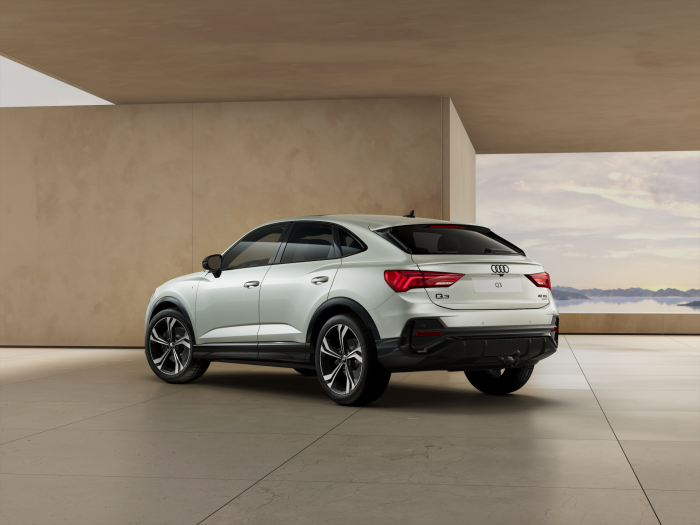 Audi Q3 Sportback S line 35 TFSI 110kW na operativní leasing