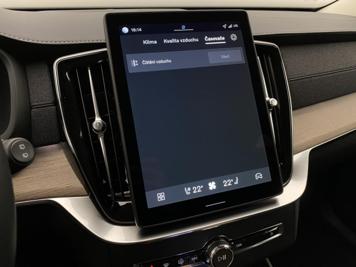 Volvo XC90 B5 AWD AUT DARK PLUS 7míst na operativní leasing