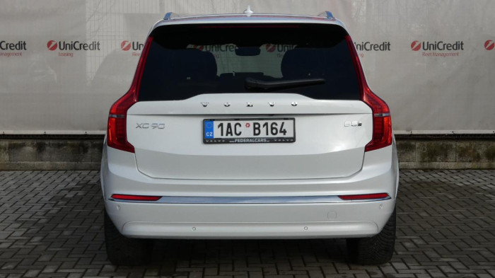 Volvo XC90 B5 AWD Plus Bright 7 míst na operativní leasing