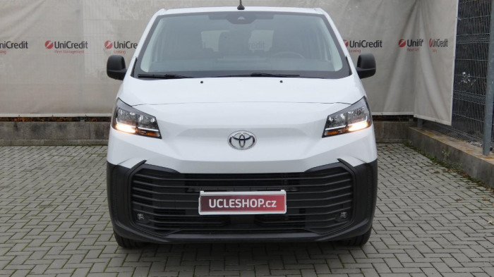 Toyota ProAce VERSO 2.0 D-4D L2 Family na operativní leasing