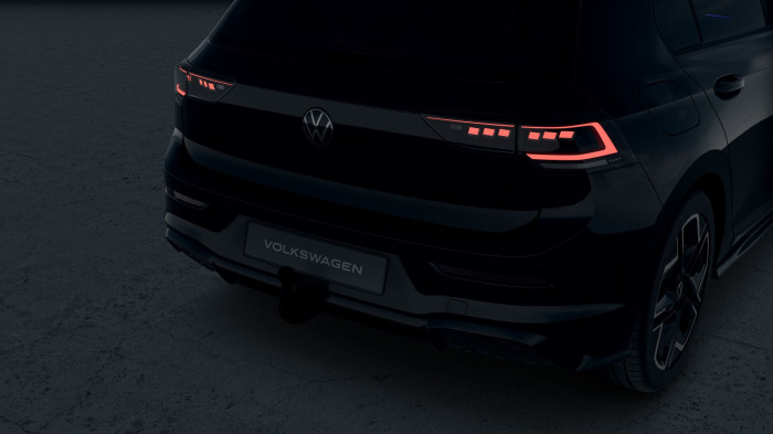 Volkswagen Golf R-Line People 1,5 eTSI 7DSG mHEV na operativní leasing