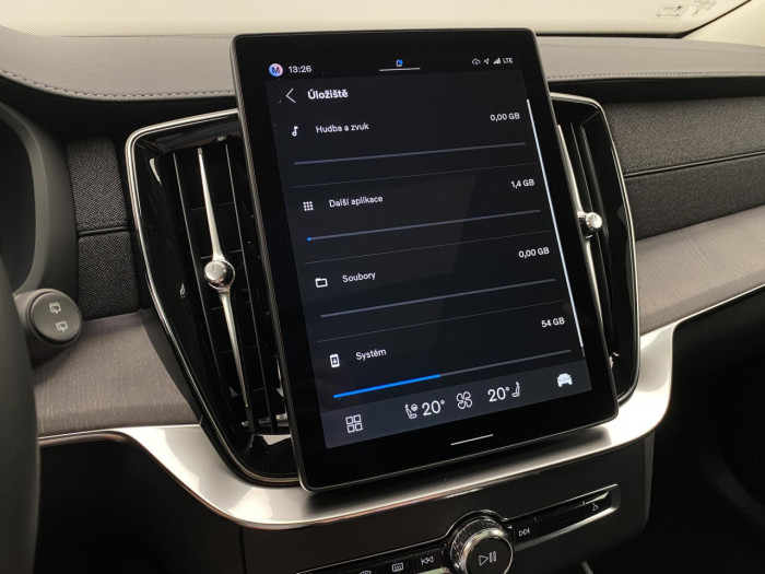 Volvo XC90 B5 AWD AUT DARK PLUS 7míst na operativní leasing
