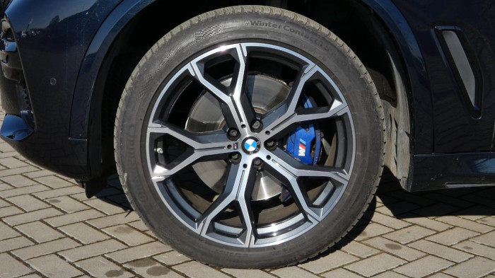 BMW X5 xDrive 40i M Sport na operativní leasing