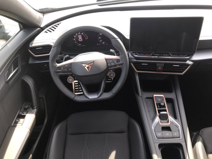 CUPRA Formentor DSG 1.5 eTSI / 110kW na operativní leasing