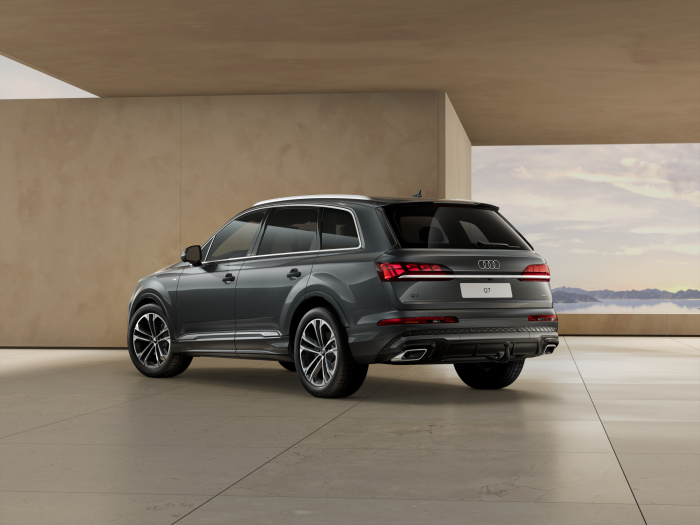Audi Q7 SUV S line TDI quattro 210 kW na operativní leasing