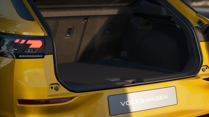 Volkswagen T-Roc R-Line 1,5 eTSI 110 kW 7DSG na operativní leasing