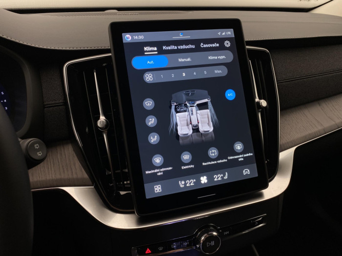 Volvo XC90 B5 AWD AUT BRIGHT PLUS na operativní leasing