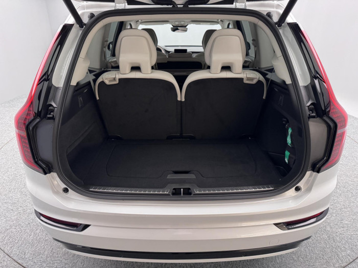 Volvo XC90 B5 AWD AUT DARK PLUS 7míst na operativní leasing