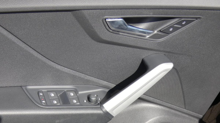 Audi Q2 1,0 TFSI Advanced na operativní leasing
