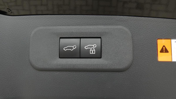 Lexus NX 350h 2.5 E-CVT Comfort Top na operativní leasing