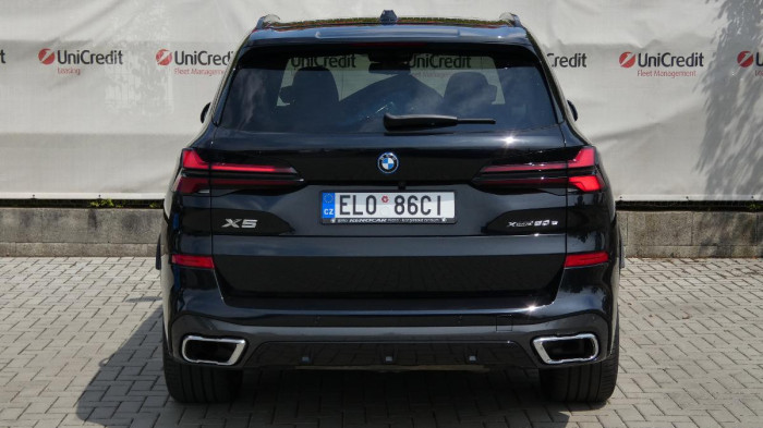 BMW X5 50e xDrive PHEV na operativní leasing