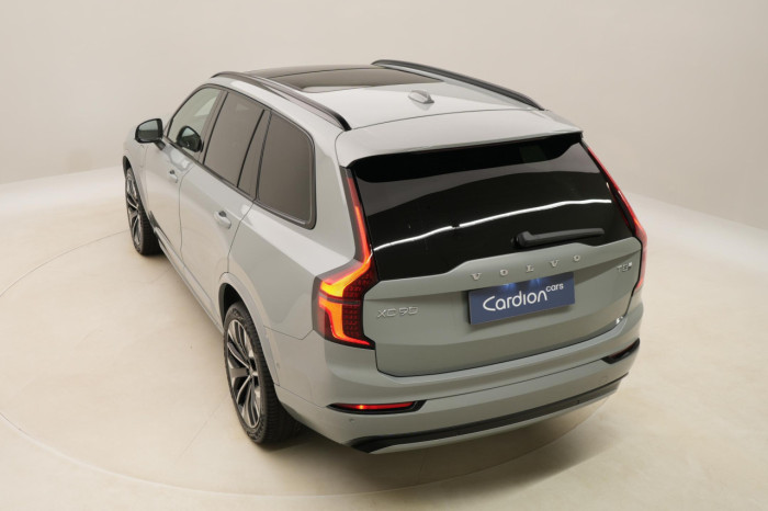 Volvo XC90 T8 AWD Plug-in DARK PLUS 7m na operativní leasing