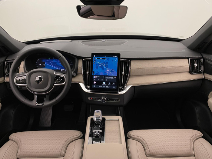 Volvo XC90 T8 AWD Plug-in BRIGHT PLUS 7m na operativní leasing