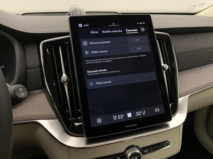 Volvo XC90 T8 AWD Plug-in DARK ULTRA na operativní leasing