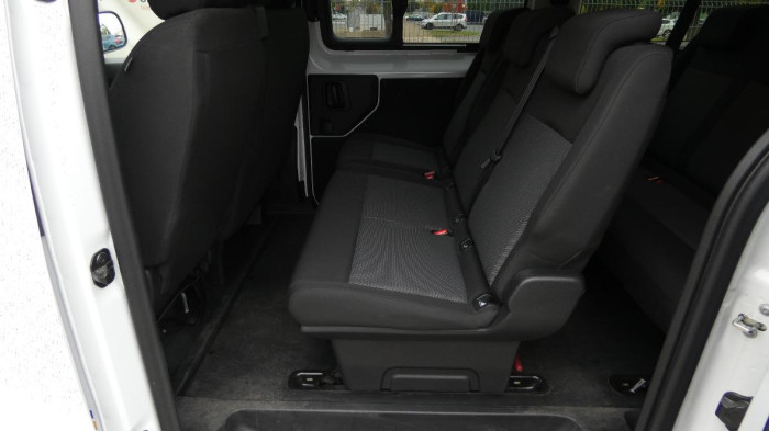 Toyota ProAce VERSO 2.0 D-4D L2 Family na operativní leasing