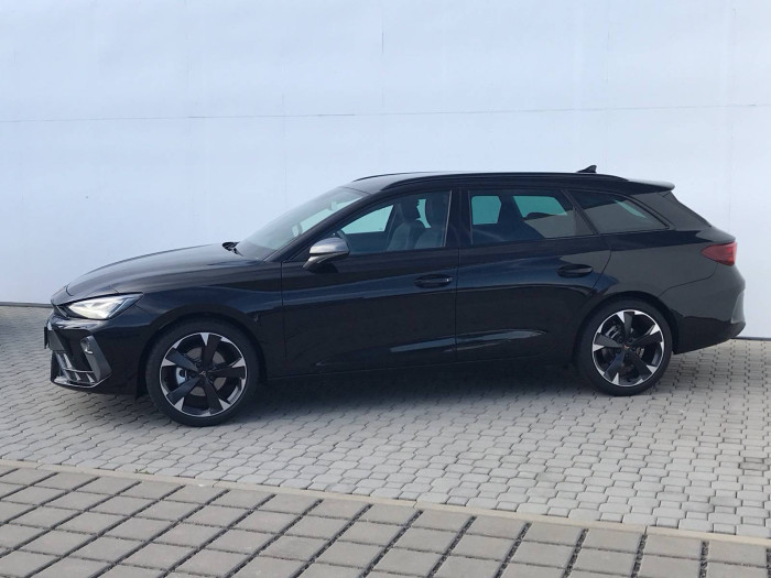 CUPRA Leon Sportstourer DSG 1,5 eTSI / 110kW na operativní leasing