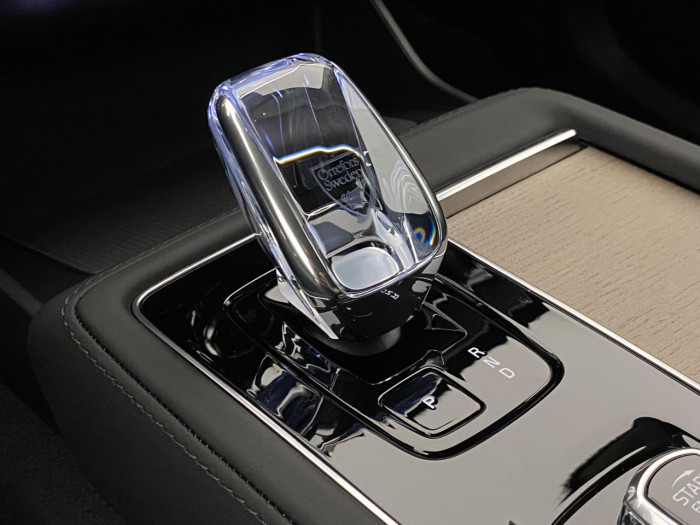 Volvo XC90 B5 AWD AUT DARK PLUS 7míst na operativní leasing