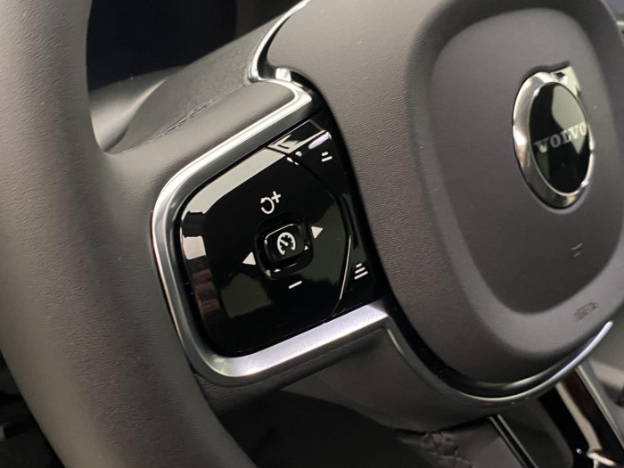 Volvo XC60 B5 AWD AUT BRIGHT PLUS na operativní leasing
