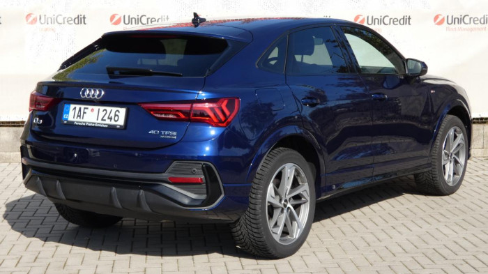 Audi Q3 Sportback 40 TFSI quattro S li na operativní leasing