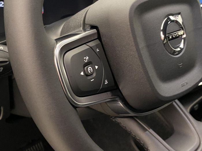 Volvo EX40 SINGLE MOTOR EXTENDED PLUS na operativní leasing