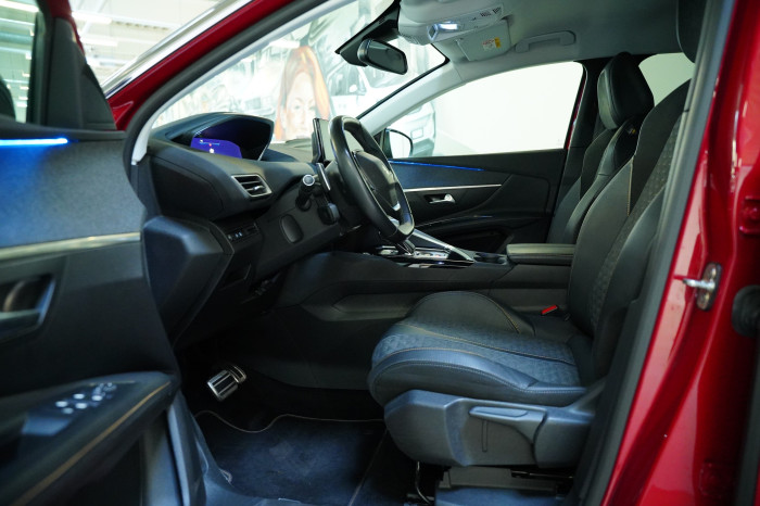 Peugeot 3008 1.5 Blue-HDi 96 kW Roadtrip na operativní leasing