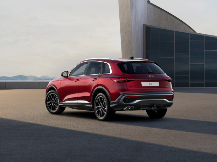 Audi Q5 TDI quattro 150 kW na operativní leasing