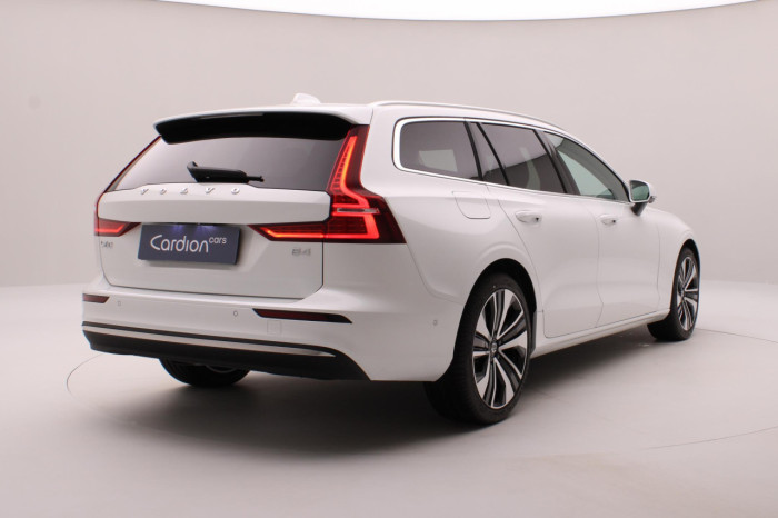 Volvo V60 B4 AUT BRIGHT PLUS na operativní leasing