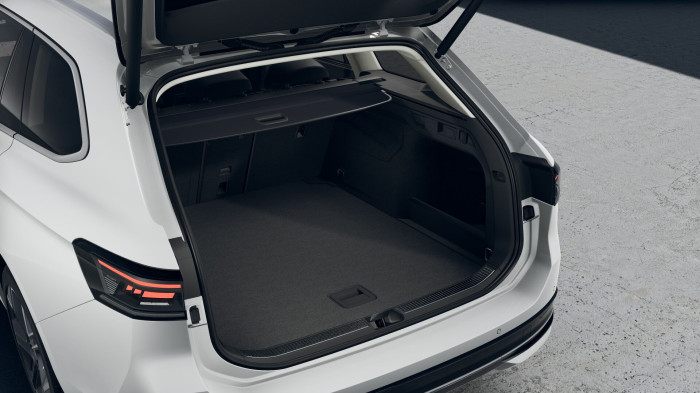 Volkswagen Passat Elegance 2,0 TDI 110 kW na operativní leasing