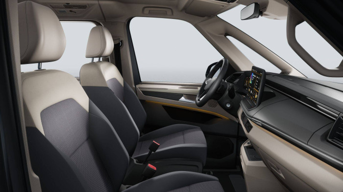Volkswagen Multivan Trend 7DSG 2,0TDI / 110kW (5 míst) na operativní leasing