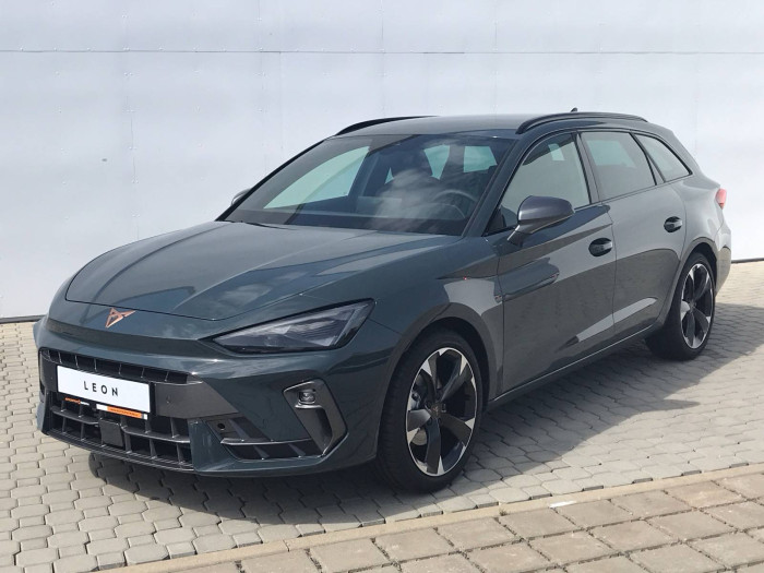 Cupra Leon SP 1.5 eTSI 150k DSG na operativní leasing