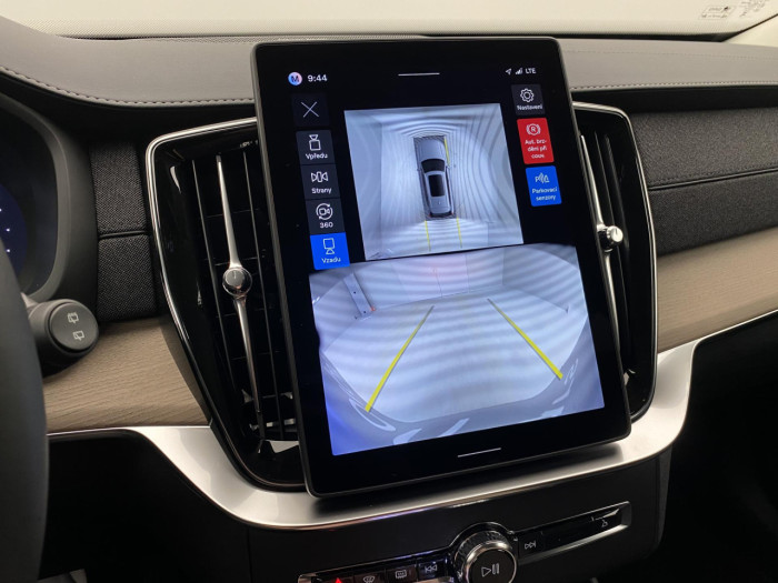 Volvo XC90 T8 AWD RECHARGE BRIGHT PLUS 7m na operativní leasing