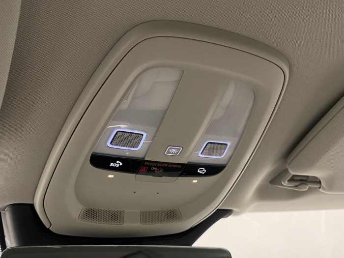 Volvo XC90 T8 AWD Plug-in BRIGHT PLUS 7m na operativní leasing