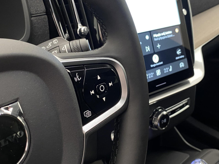 Volvo XC90 T8 AWD Plug-in BRIGHT PLUS 7m na operativní leasing