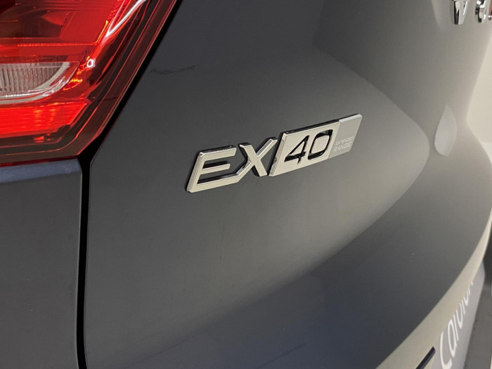 Volvo EX40 SINGLE MOTOR EXTENDED PLUS na operativní leasing