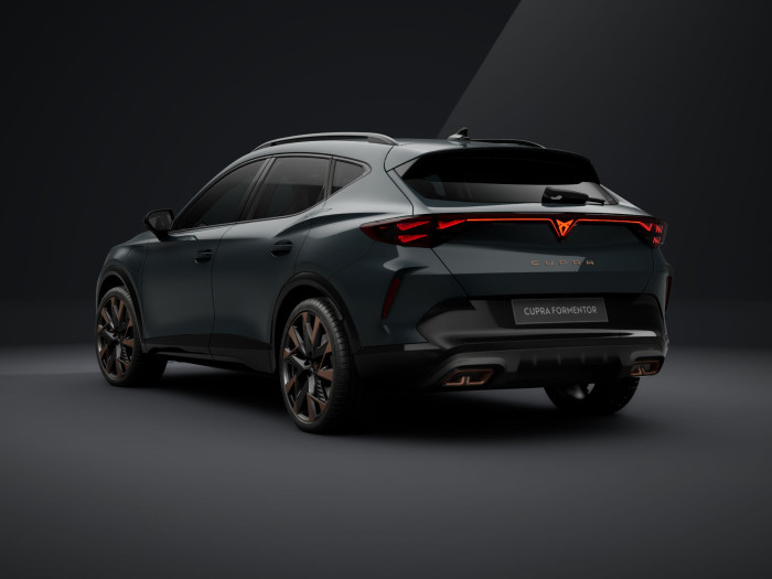Cupra Formentor VZ 2.0 TSI 333k DSG 4WD na operativní leasing