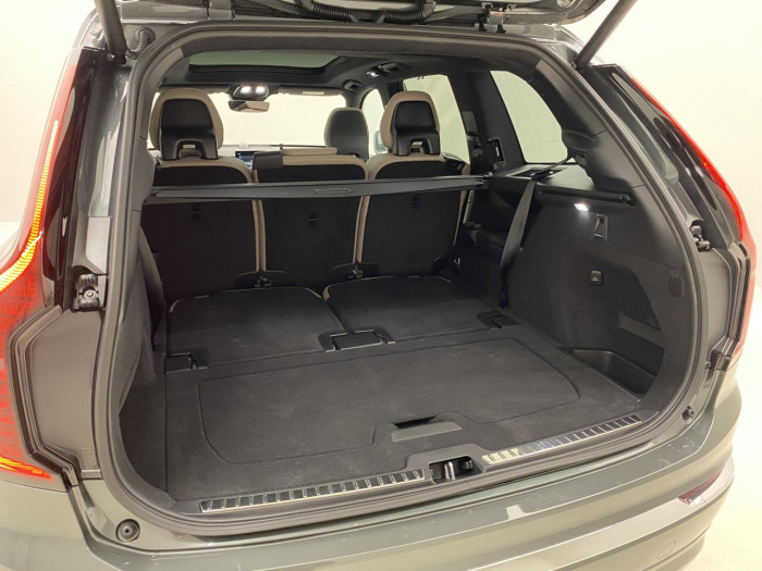 Volvo XC90 T8 AWD Plug-in BRIGHT ULTRA na operativní leasing