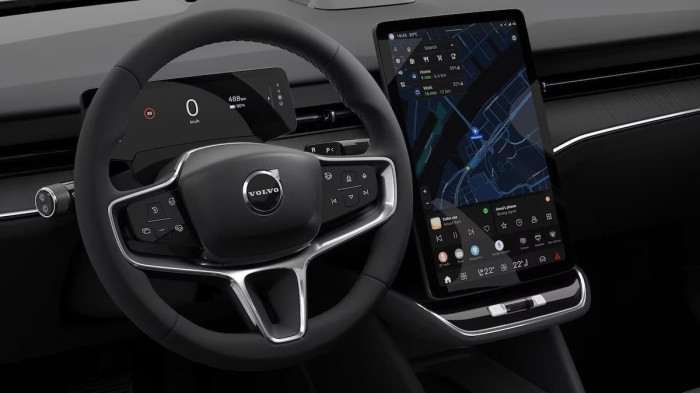 Volvo ES90 PURE ELECTRIC CORE na operativní leasing