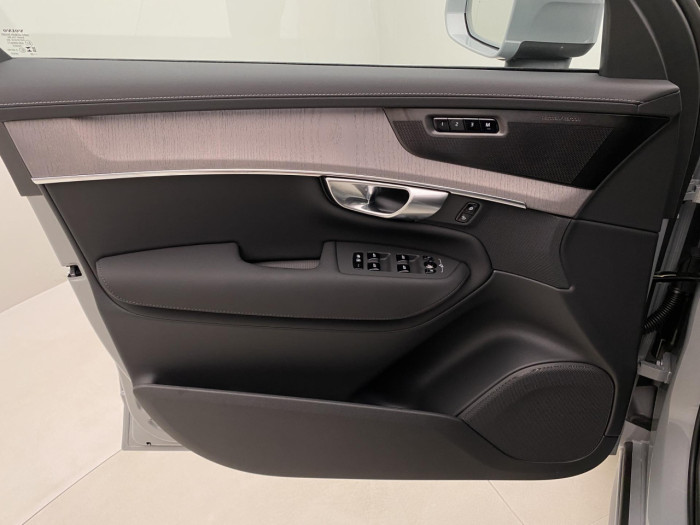 Volvo XC90 B5 AWD AUT BRIGHT PLUS 7míst na operativní leasing