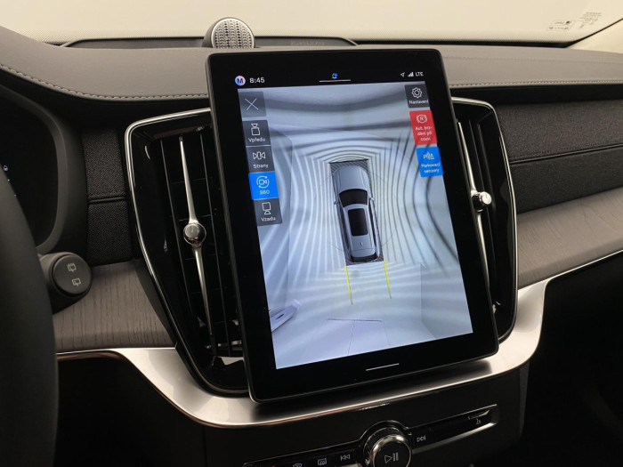 Volvo XC90 T8 AWD Plug-in BRIGHT ULTRA na operativní leasing