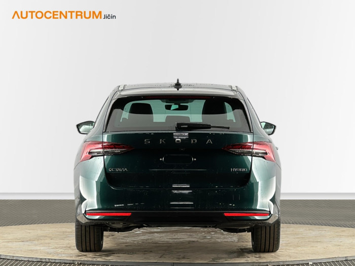 Škoda Octavia 130 let Premium 1,5 TSI 110 kW DSG na operativní leasing