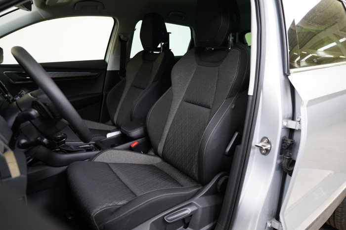 Škoda Karoq 1.5 TSI 110 kW Top Selection na operativní leasing