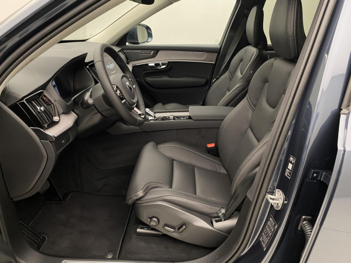 Volvo XC90 B5 AWD AUT BRIGHT PLUS na operativní leasing