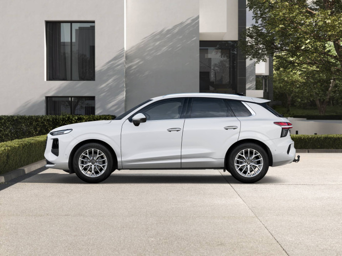 Audi Q3 7STT  1,5 TFSI / 110kW na operativní leasing
