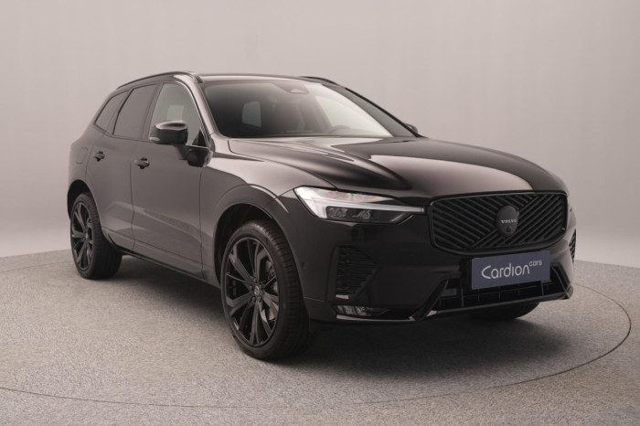 Volvo XC60 B5 AWD AUT PLUS BLACK EDITION na operativní leasing